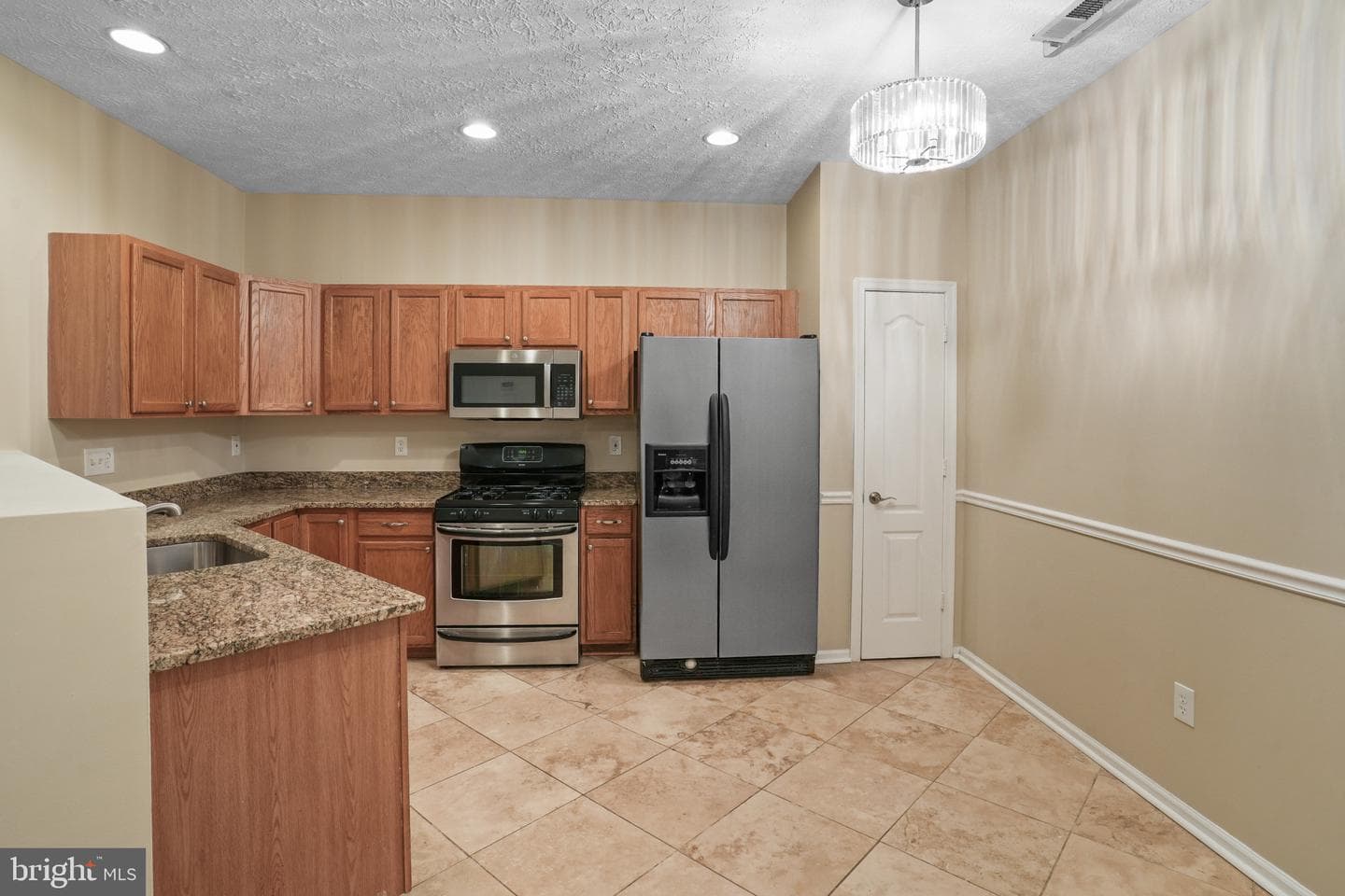 3707 Elmcrest Lane photo 10