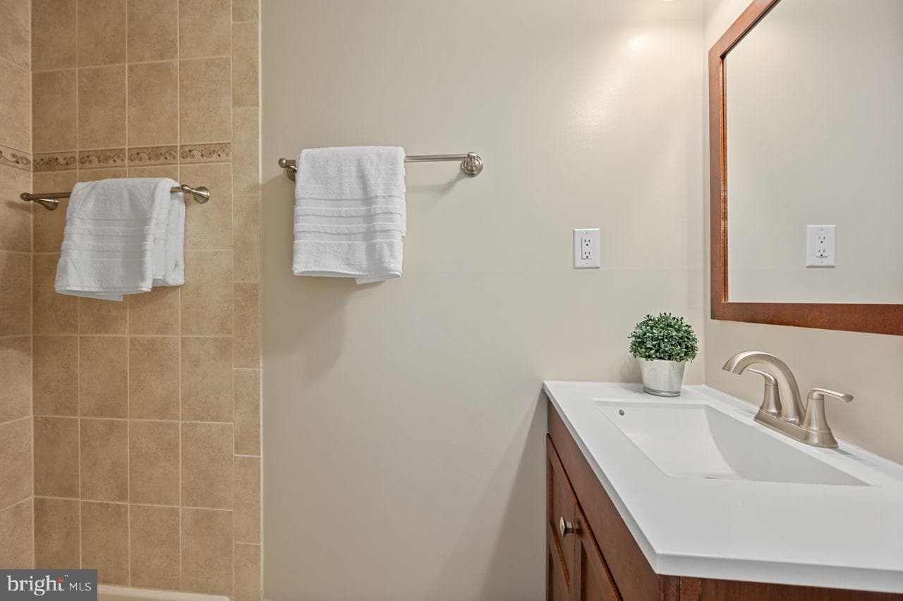 11419 Walpole Court photo 23