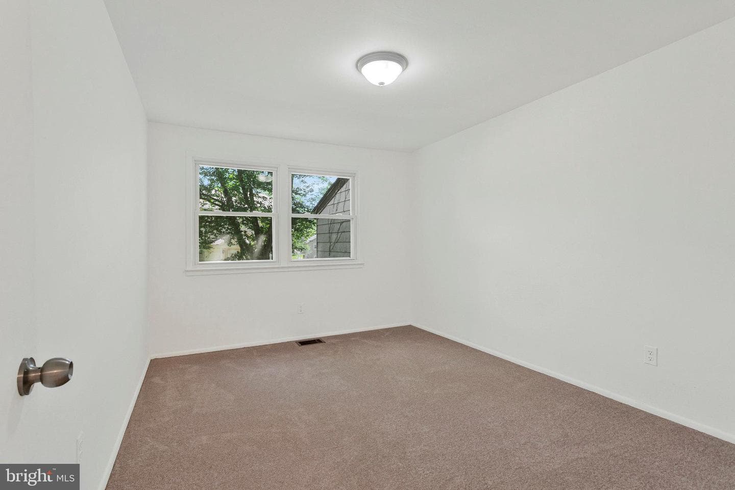 8636 Binghampton Place photo 21