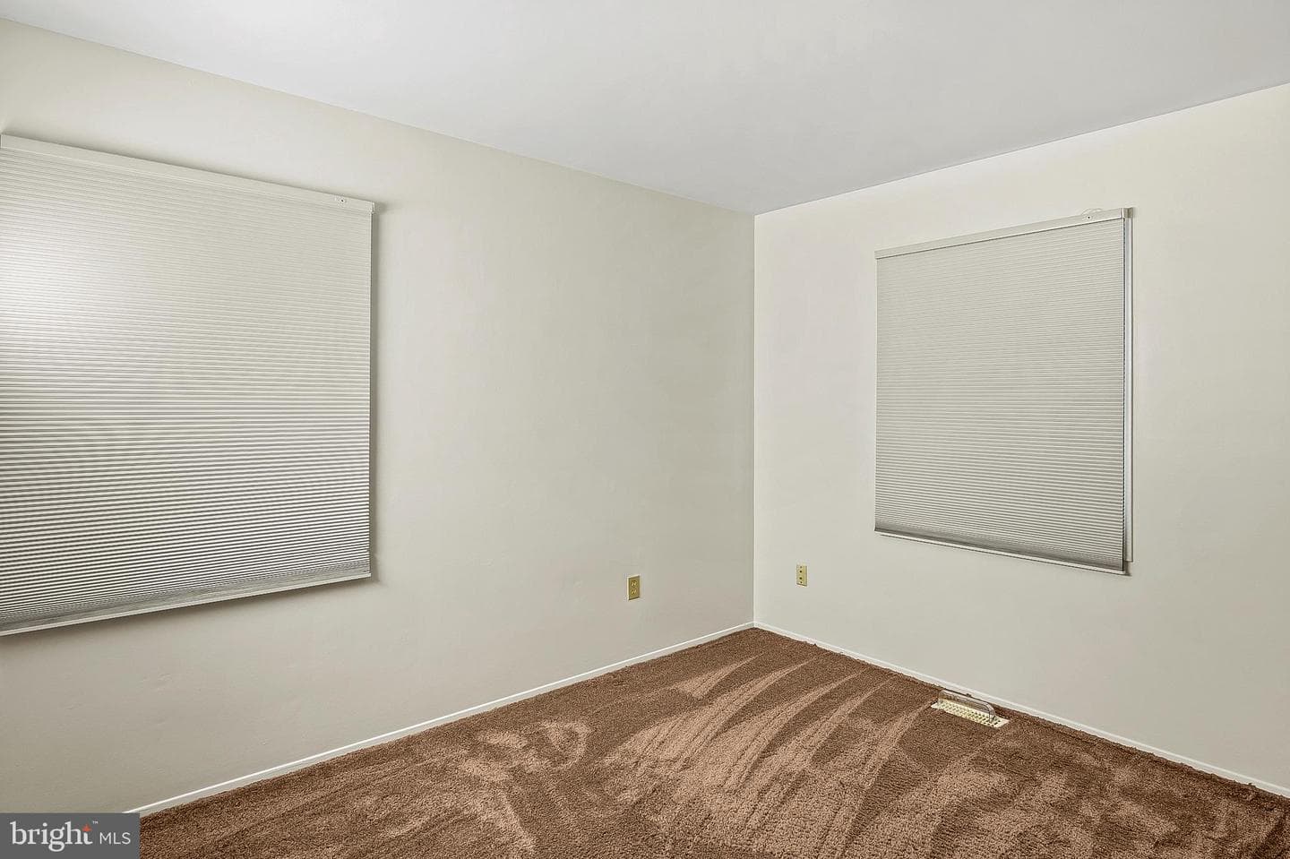 4916 Rocky Spring Lane photo 10