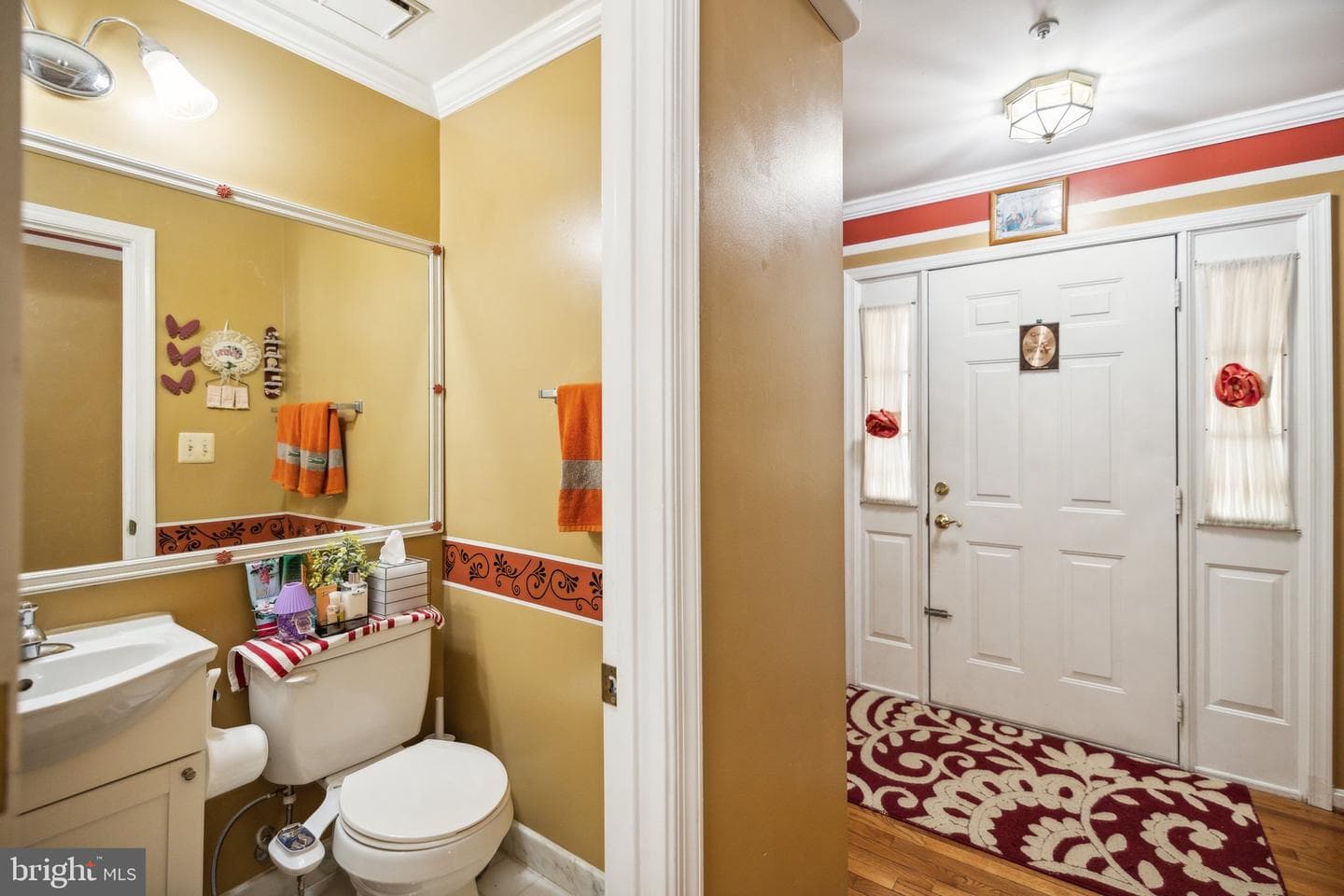 9406 Shallow Creek Lane photo 19