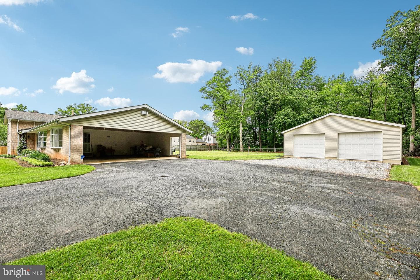 7410 Good Luck Road photo 37