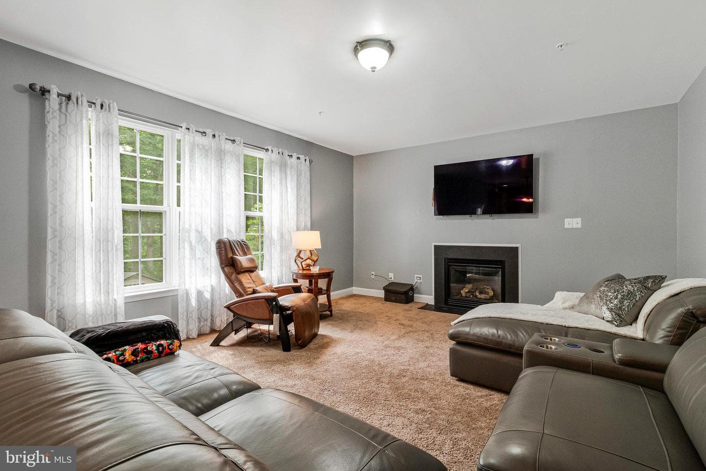 9908 Wenzel Lane photo 11