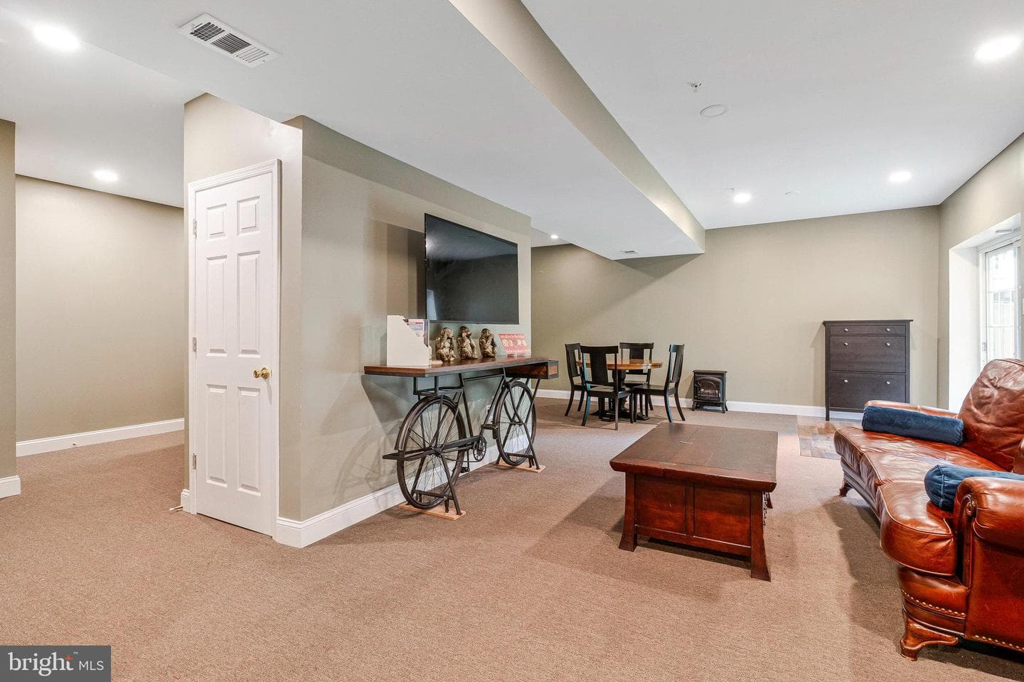 9908 Wenzel Lane photo 21