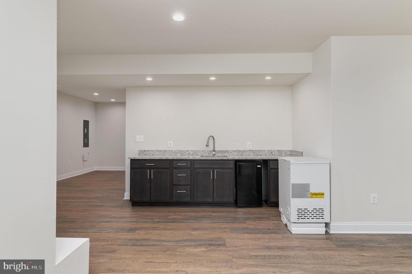 6106 Julia Court photo 47
