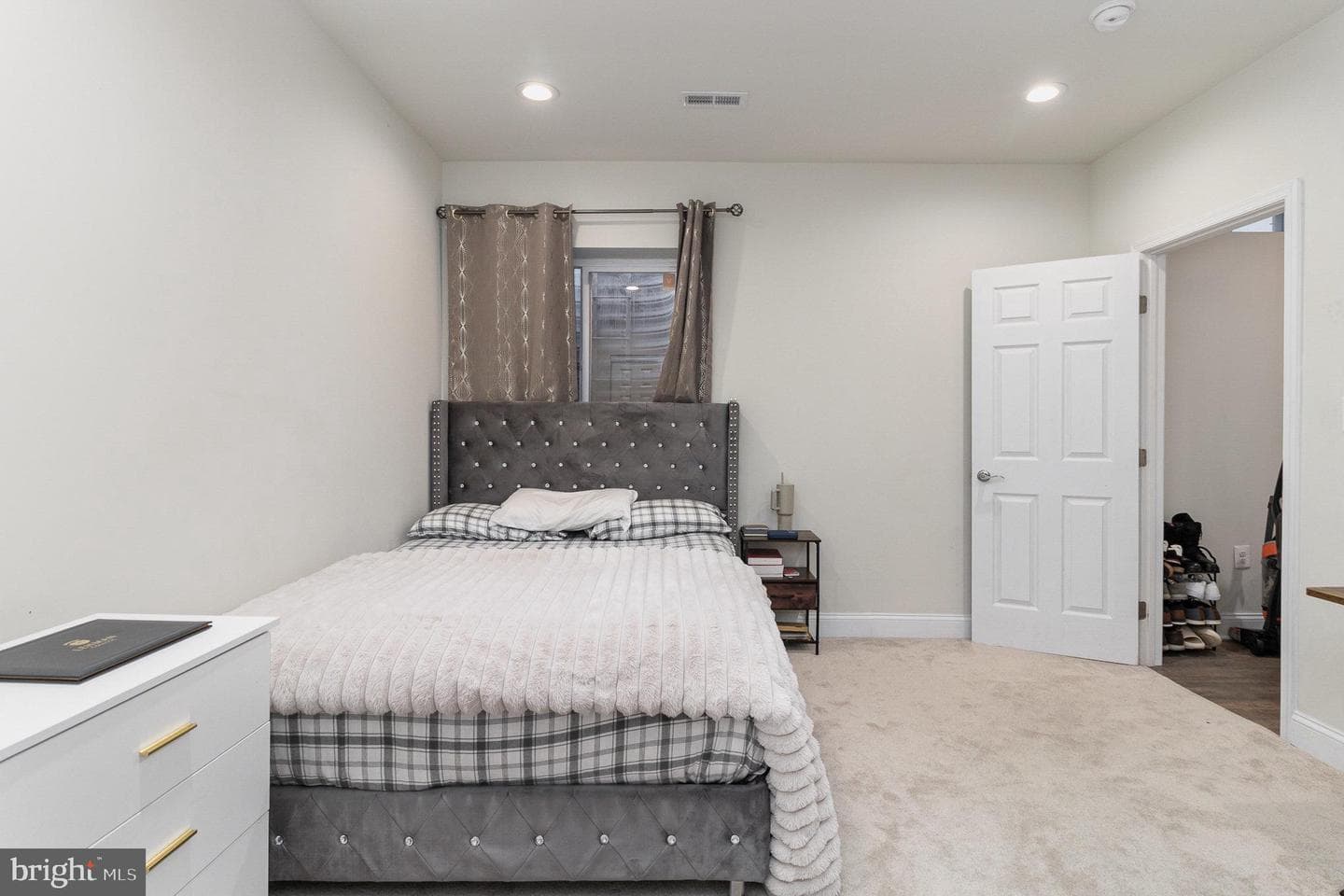 6106 Julia Court photo 50
