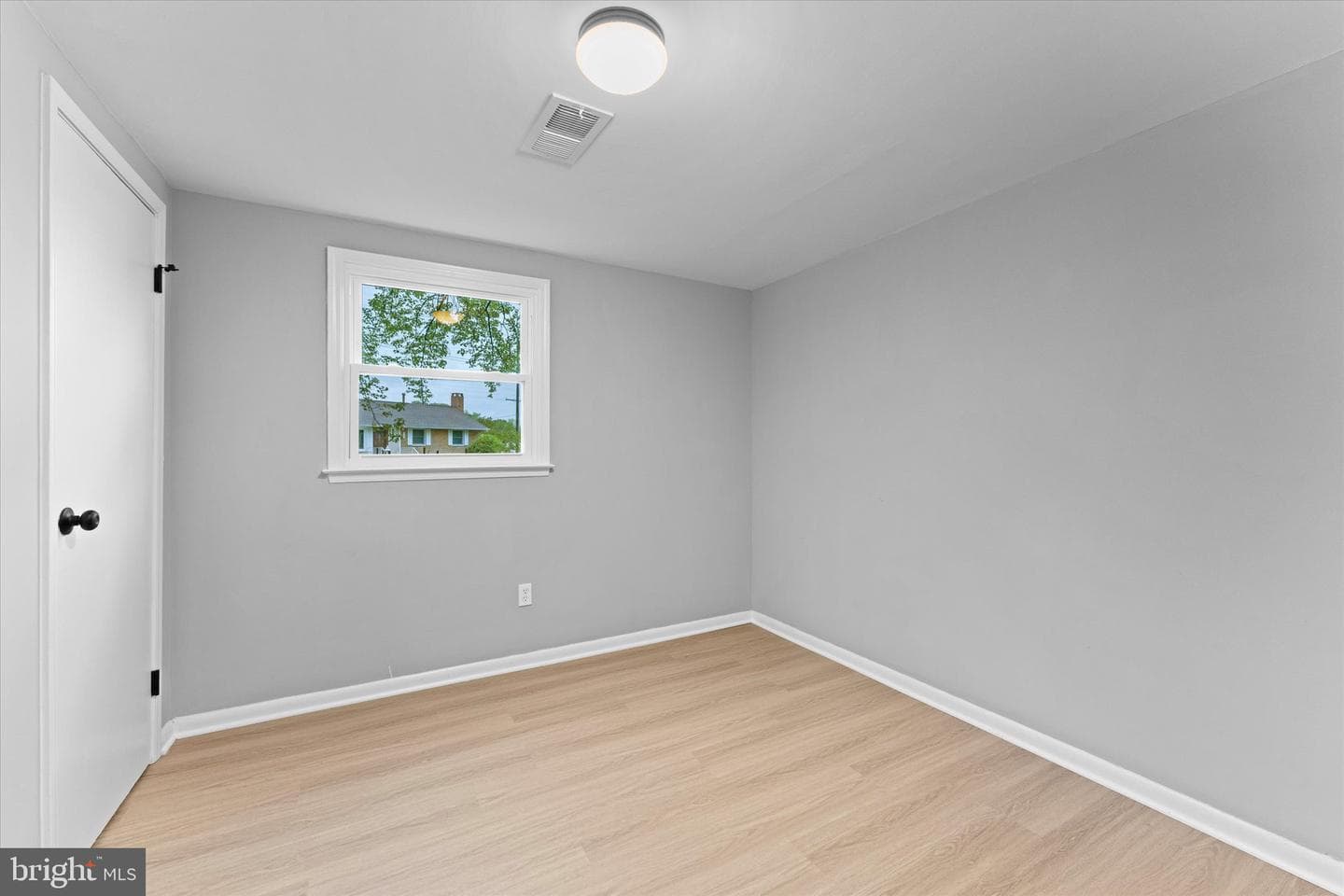 7606 Millrace Road photo 33