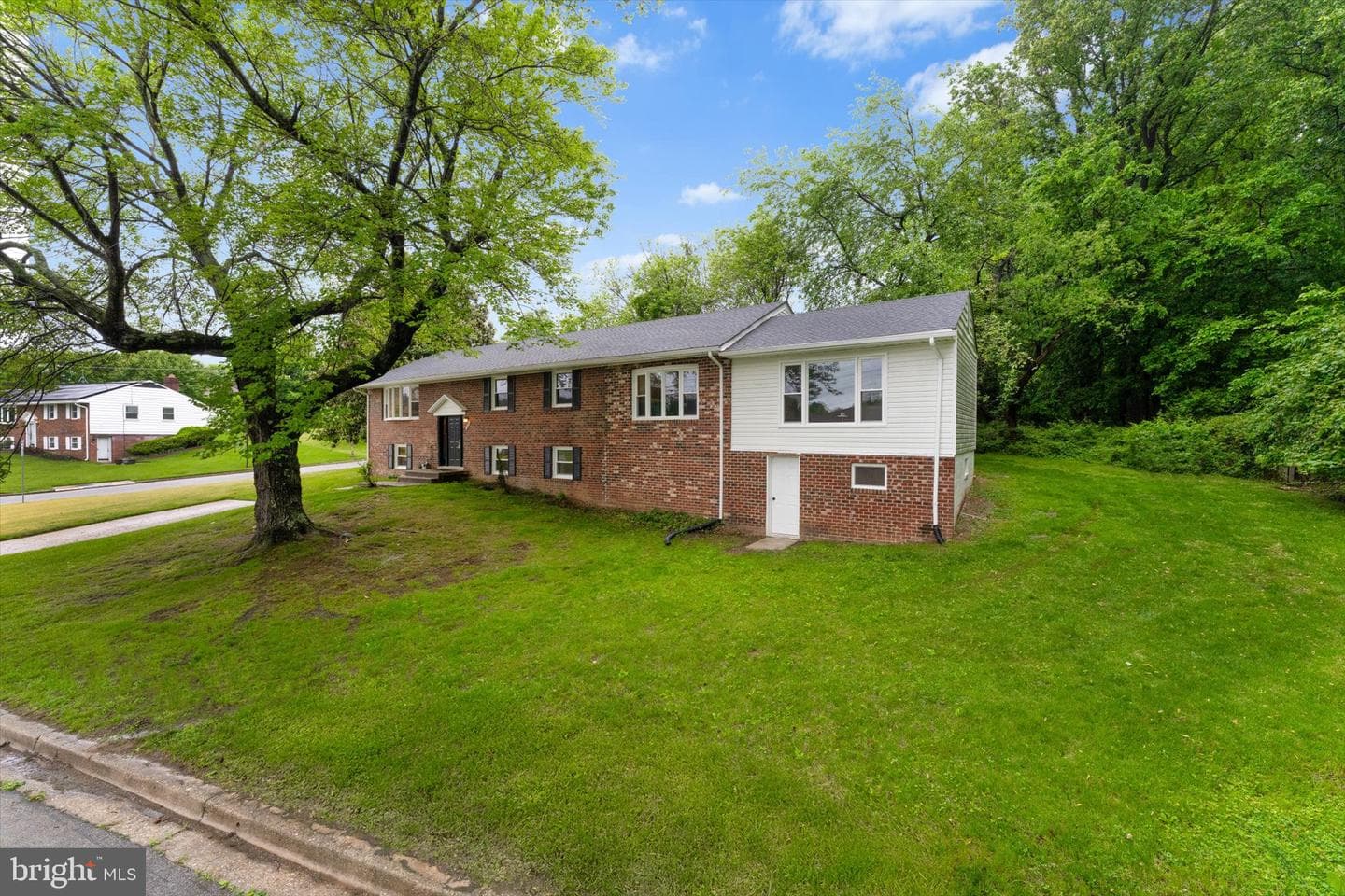 7606 Millrace Road photo 40