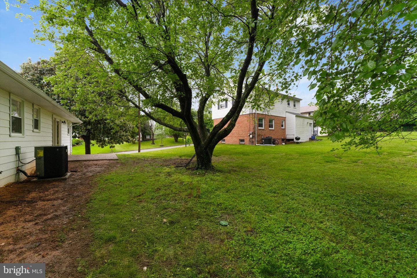 7606 Millrace Road photo 44