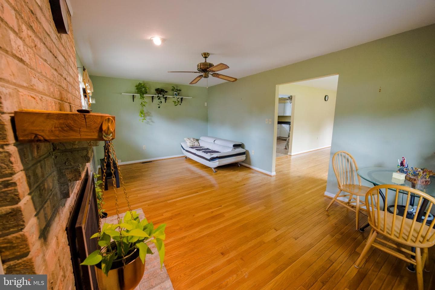 9608 Middleridge Court photo 11