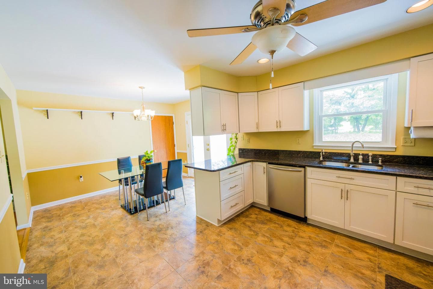 9608 Middleridge Court photo 19
