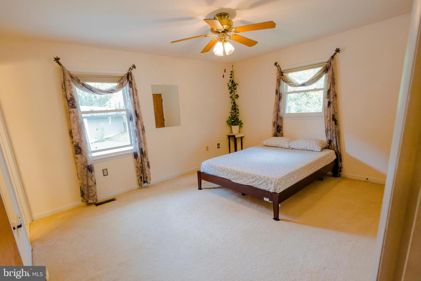 9608 Middleridge Court photo 22