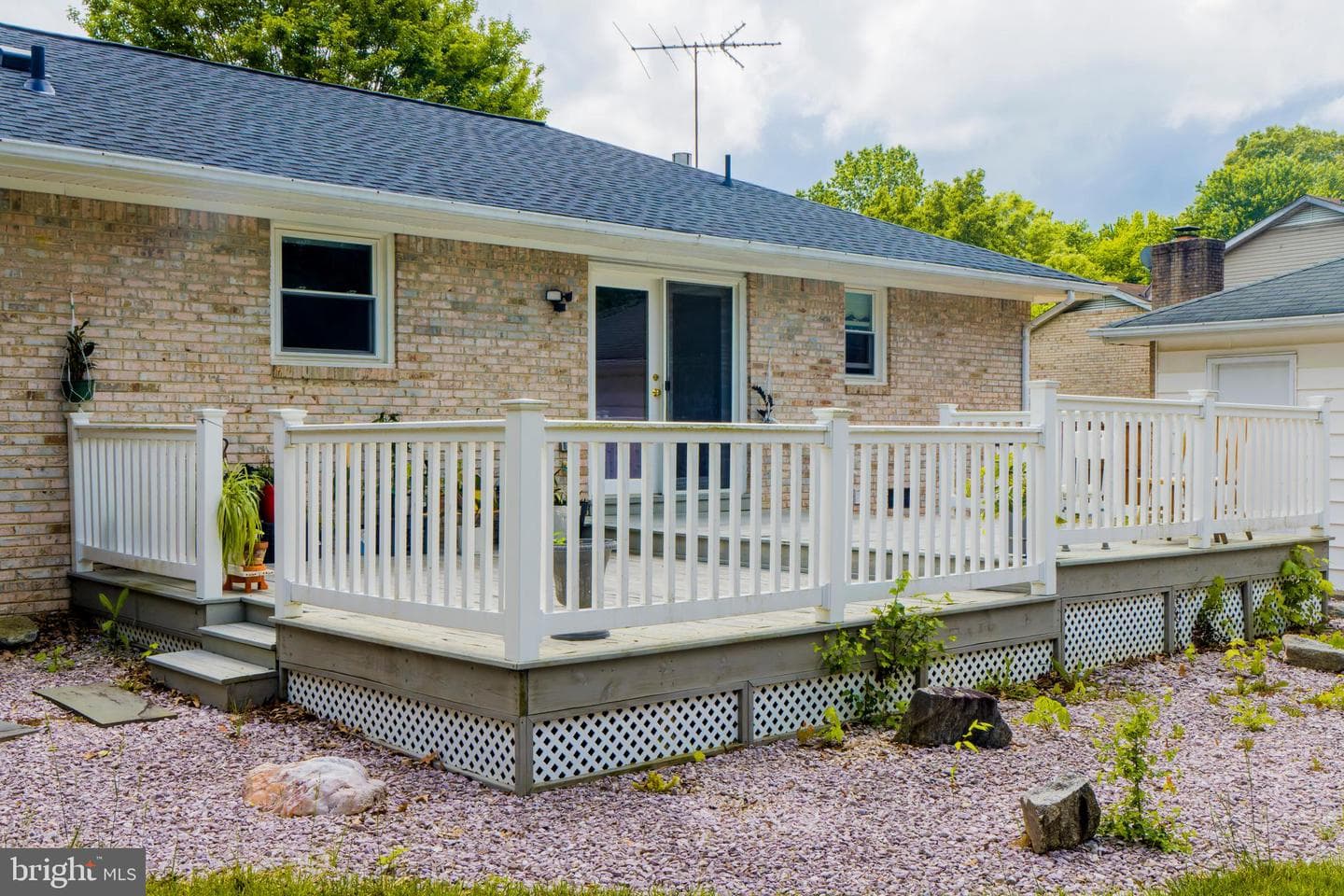 9608 Middleridge Court photo 38