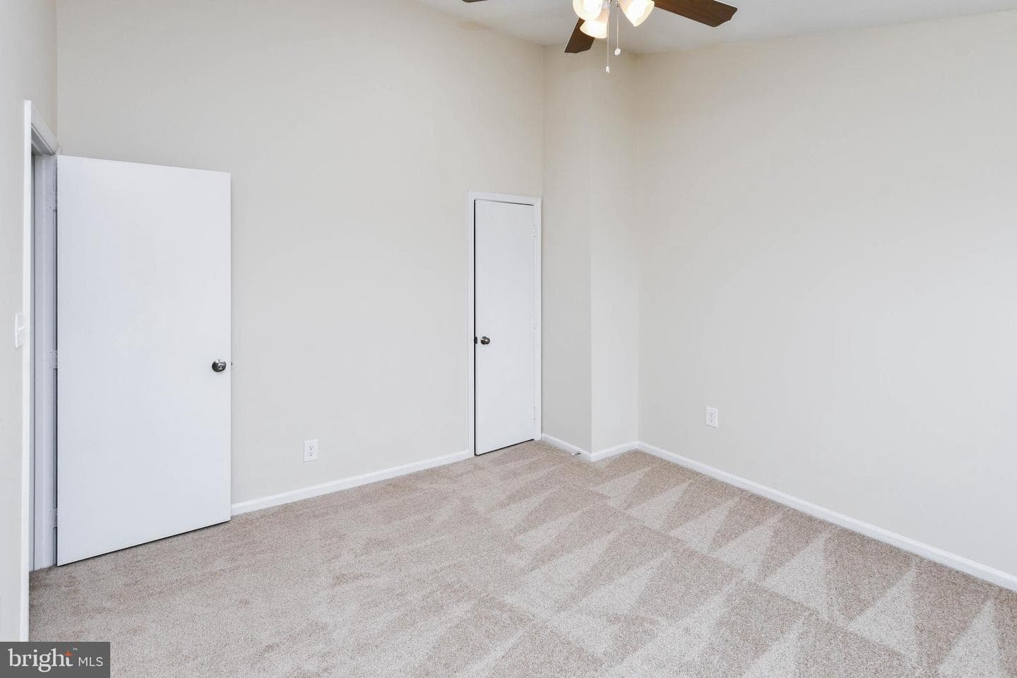6910 Opal Place photo 19