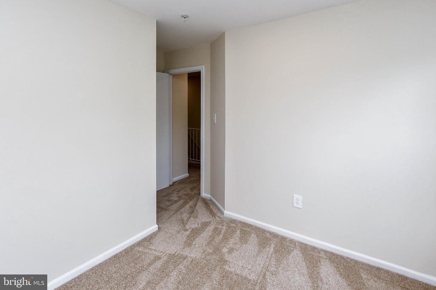 6910 Opal Place photo 25