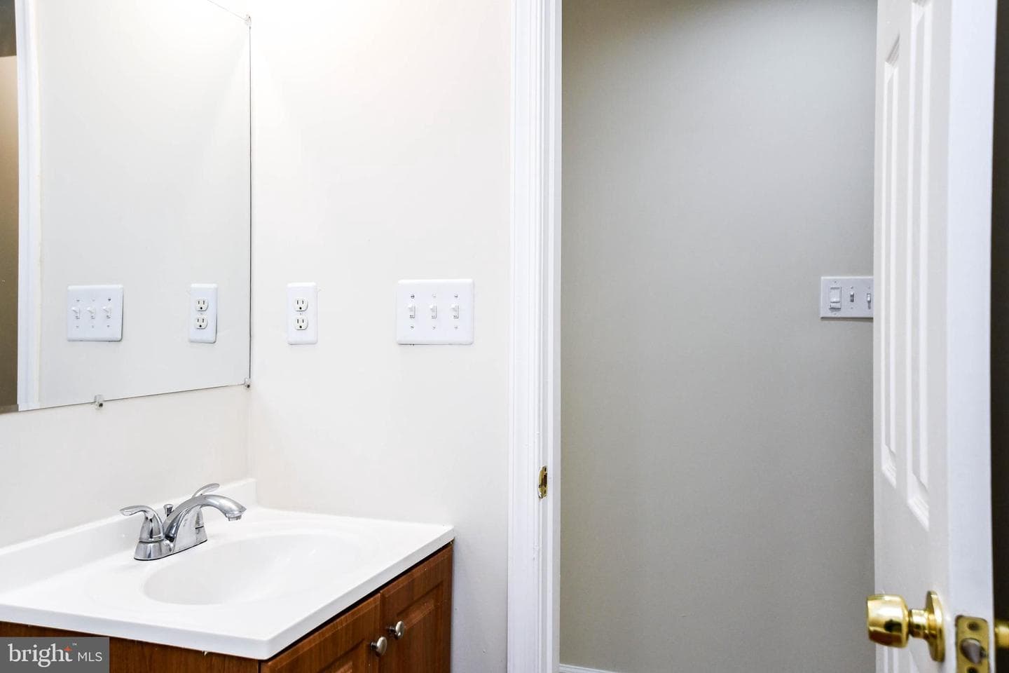 6910 Opal Place photo 35