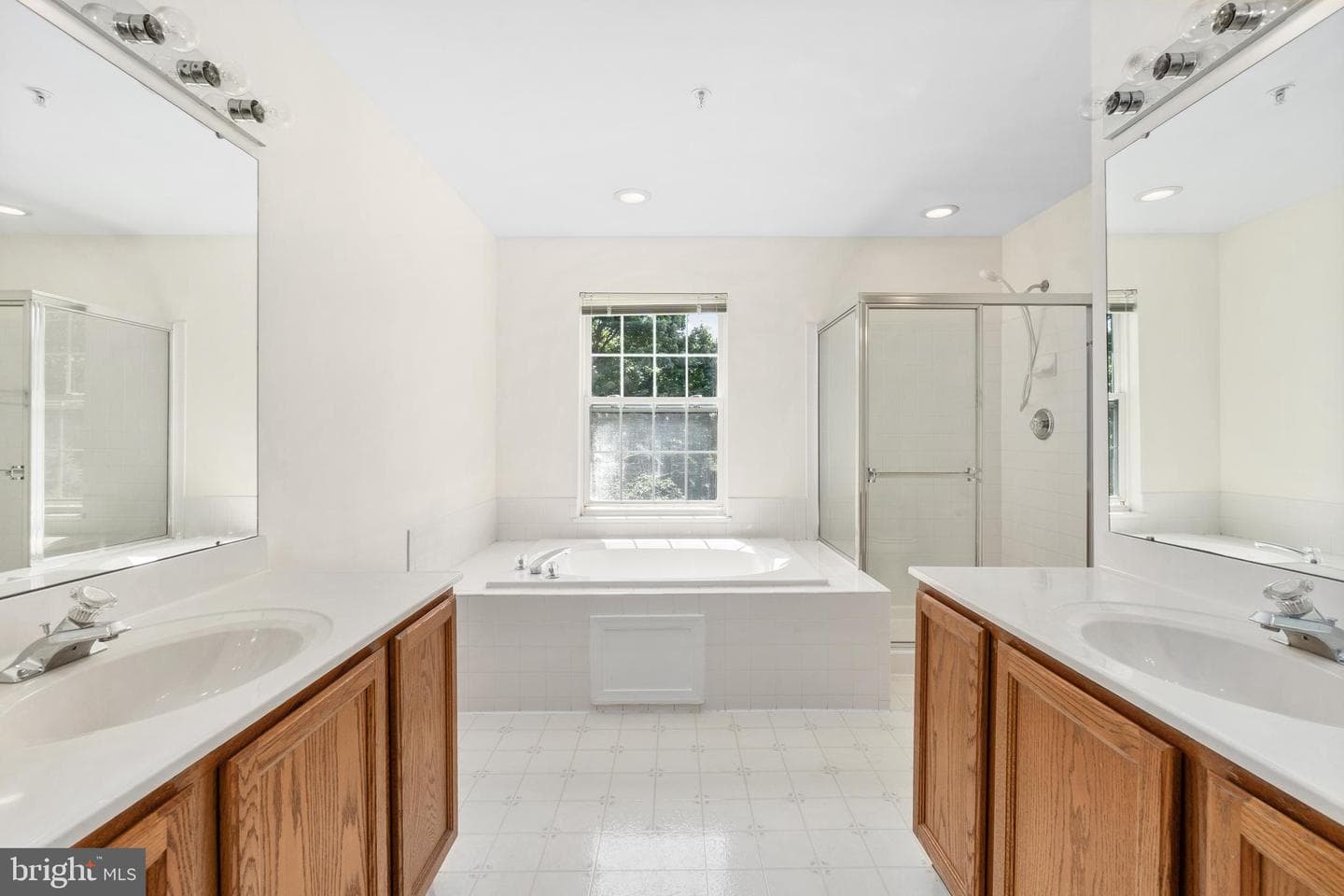 10309 Grandhaven Avenue photo 26