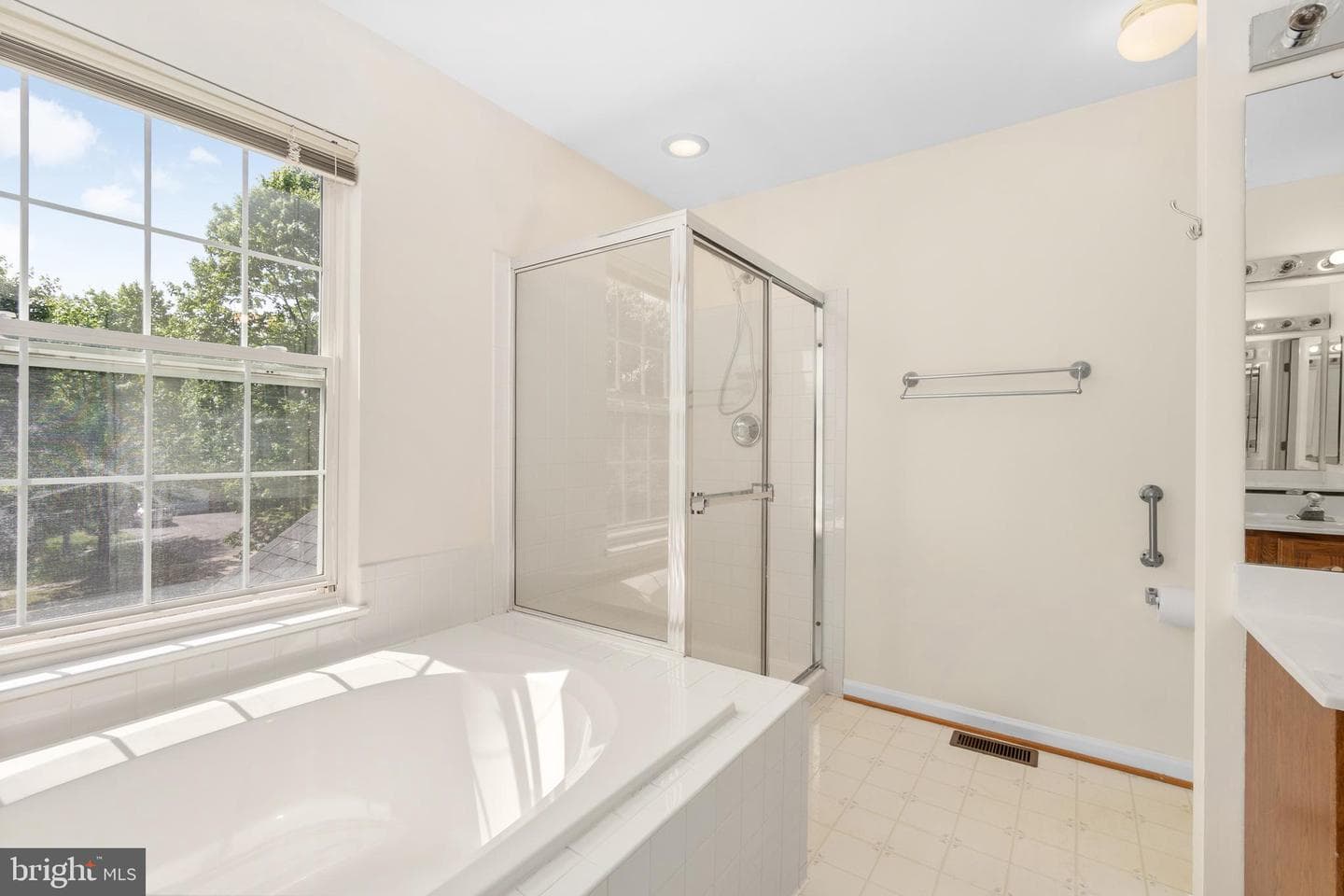 10309 Grandhaven Avenue photo 27