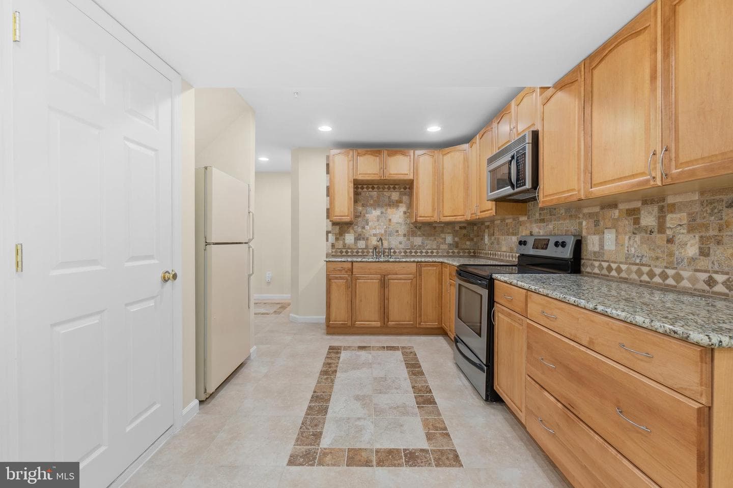 10309 Grandhaven Avenue photo 35