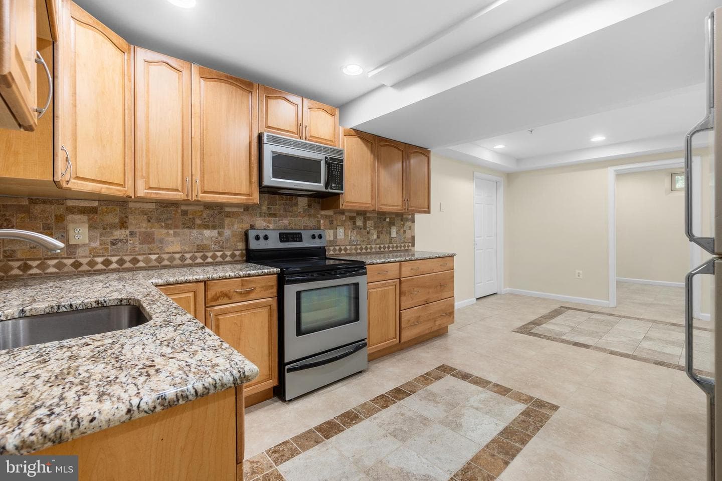 10309 Grandhaven Avenue photo 36