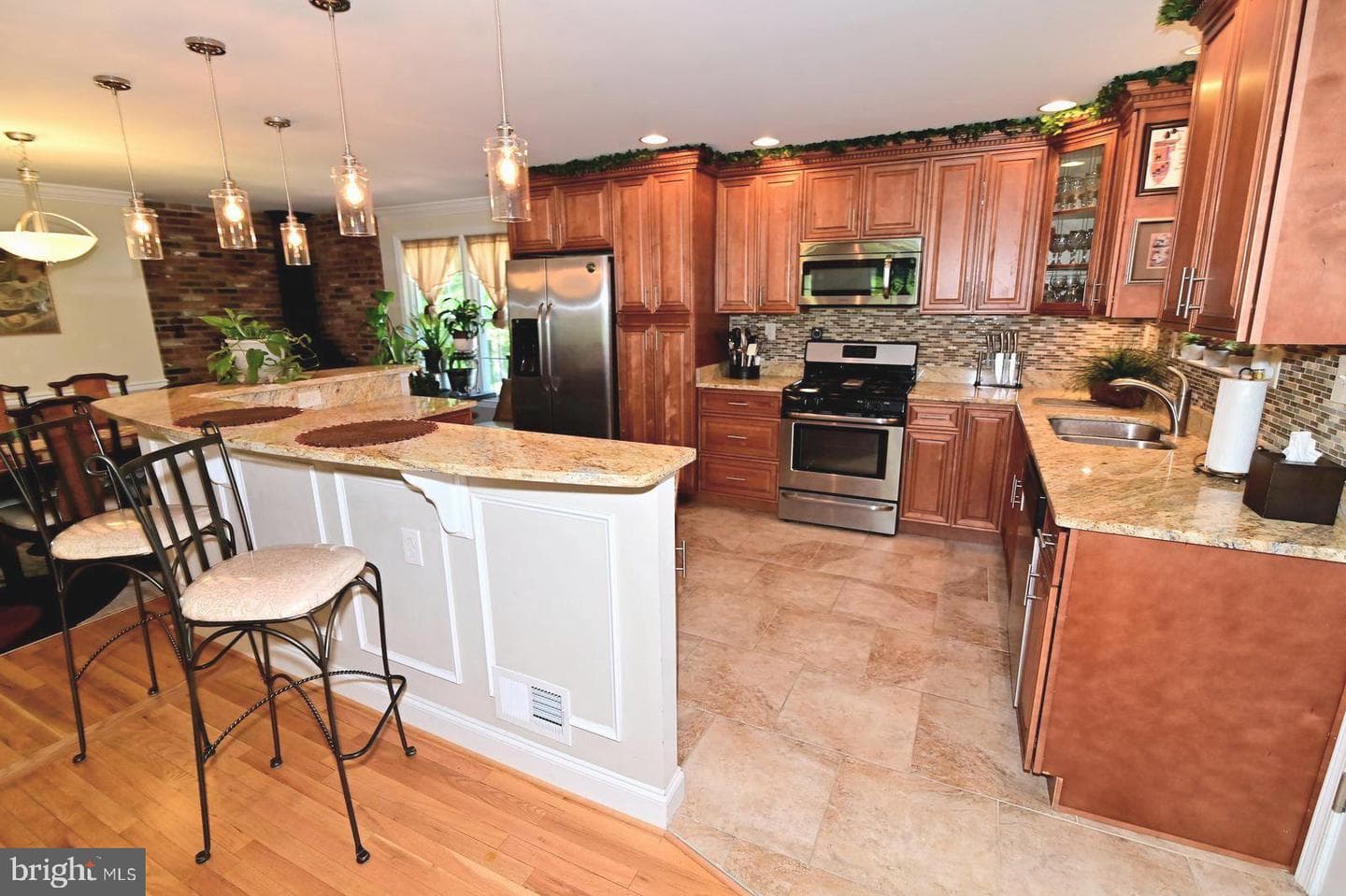 8501 Oldham Drive photo 3