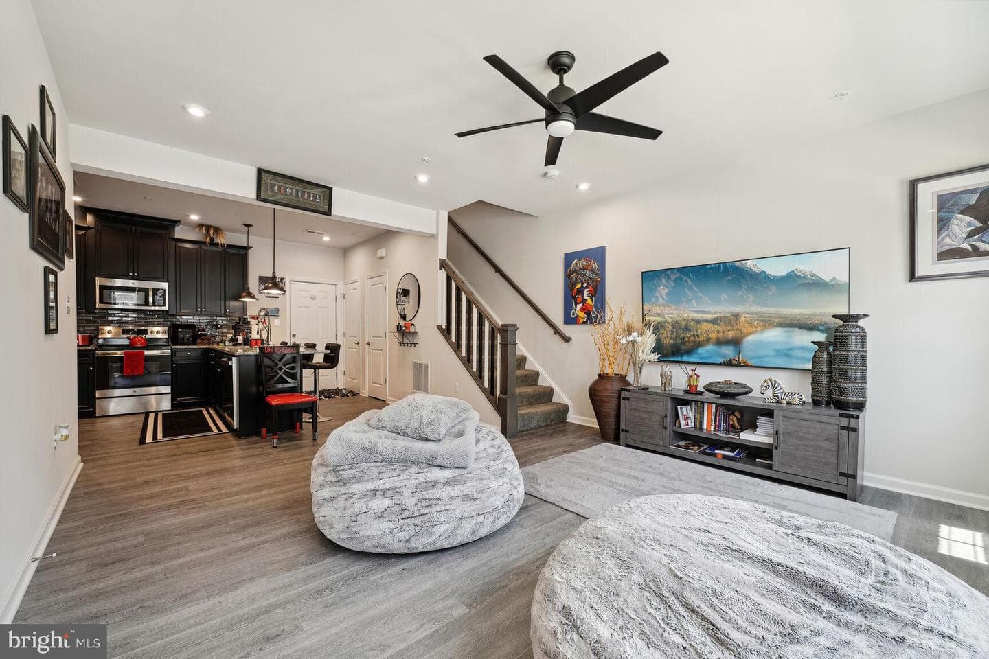 10508 Jim Lovell Lane photo 2