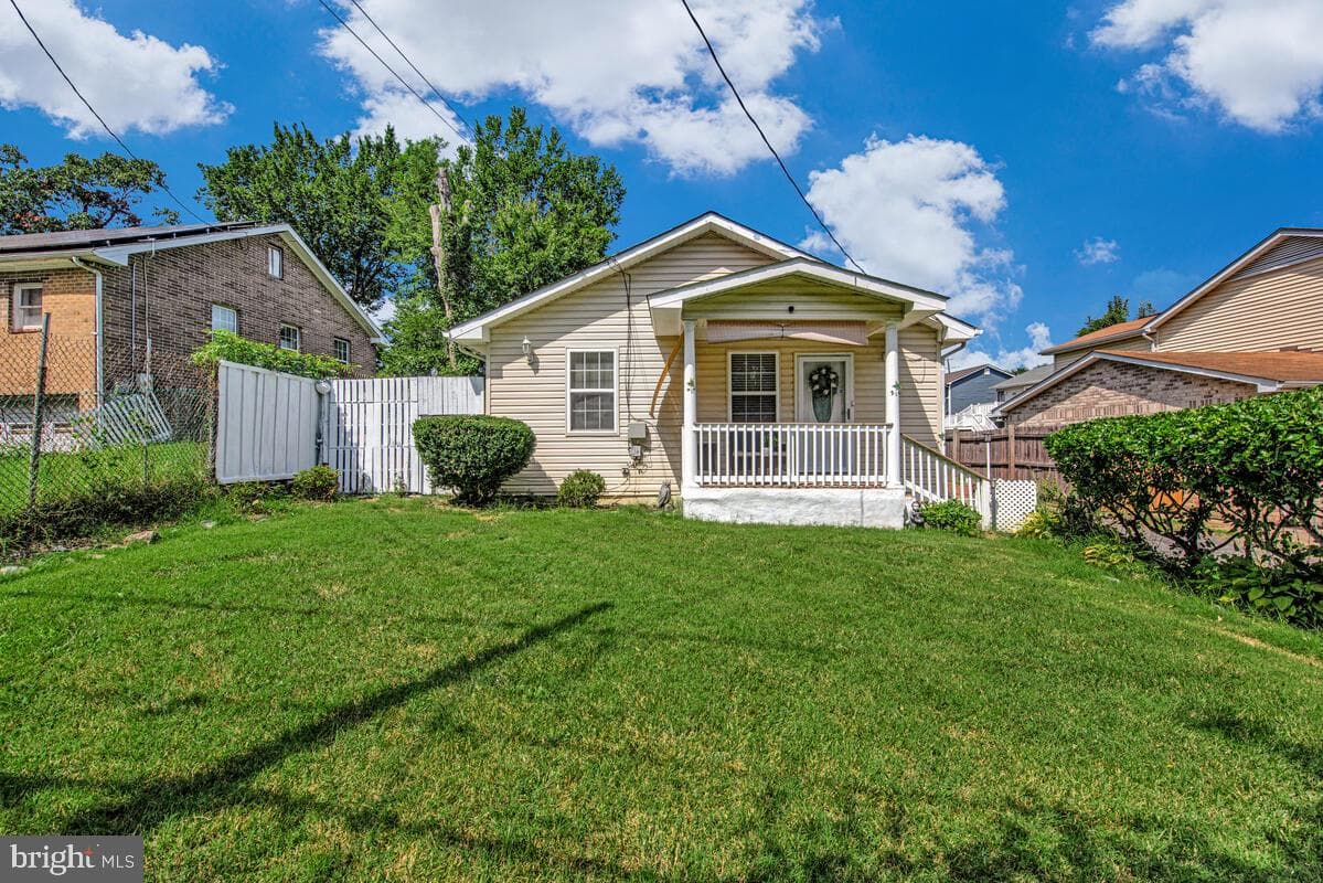 1106 Cypresstree Drive photo 1