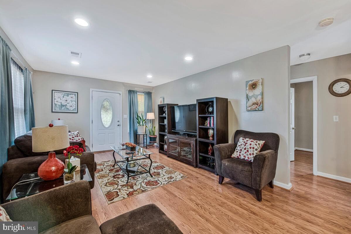 1106 Cypresstree Drive photo 8