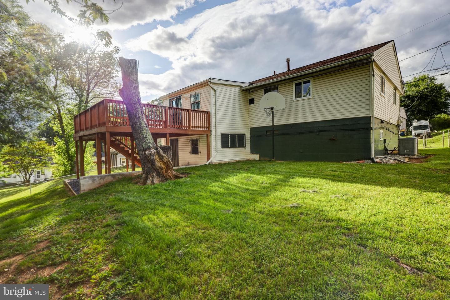 7905 Cawker Avenue photo 33