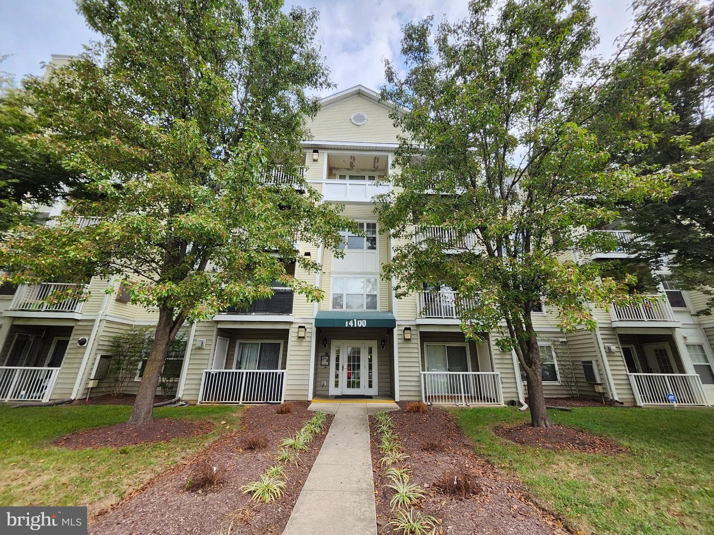 14100 Farnsworth Lane #2108 photo 1