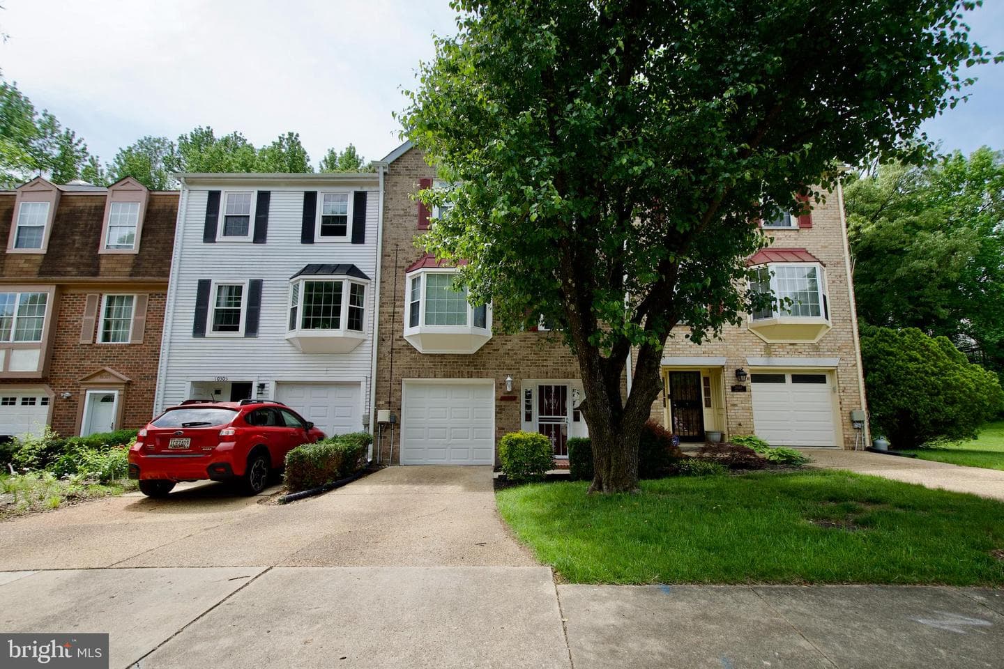 10303 Broom Lane photo 2