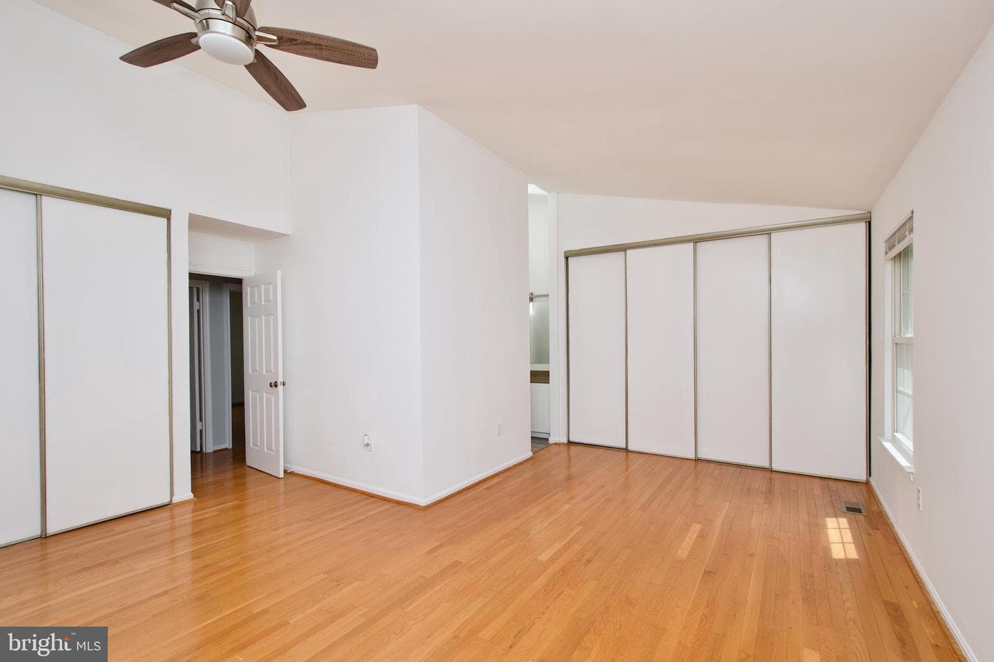 10303 Broom Lane photo 26