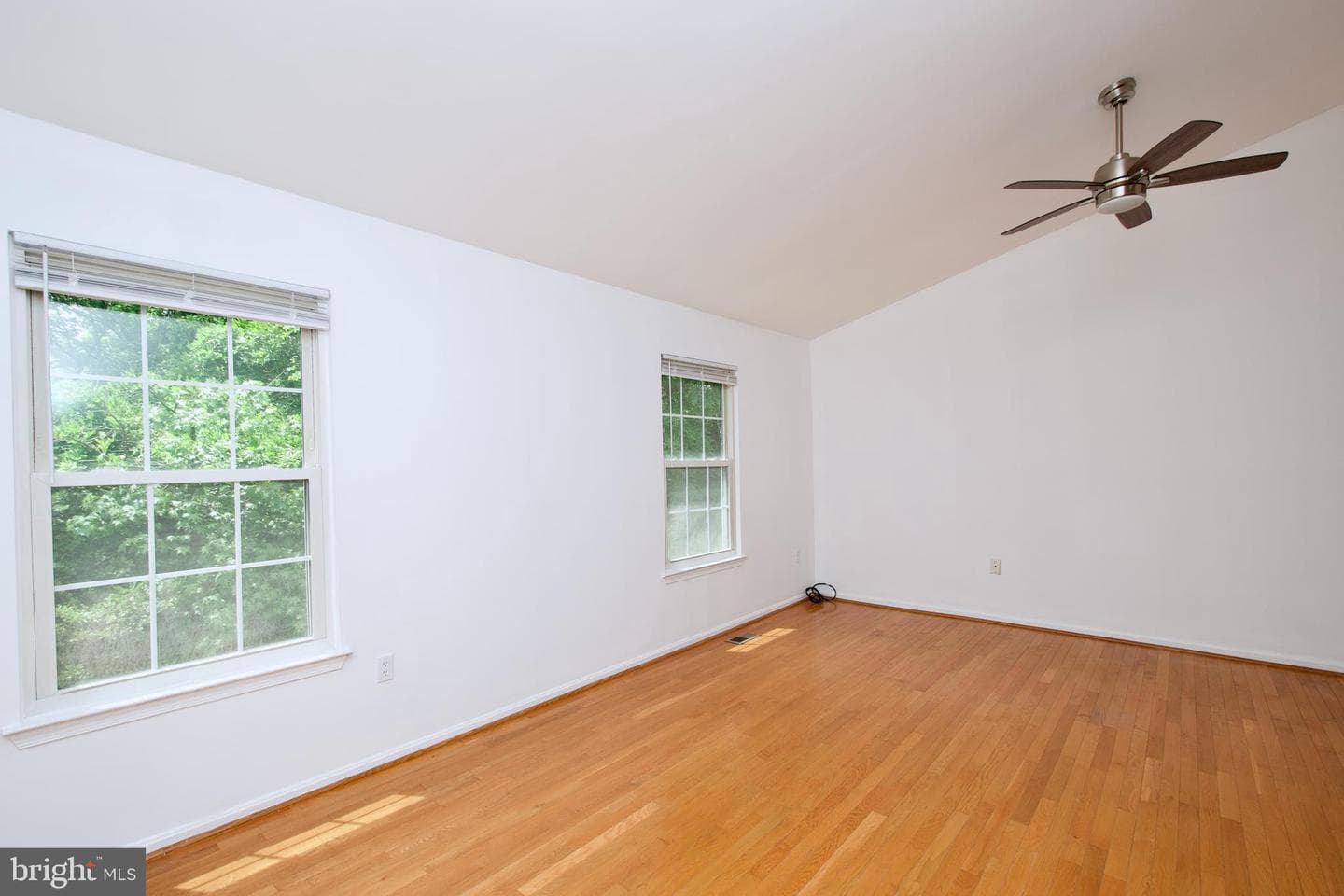 10303 Broom Lane photo 27