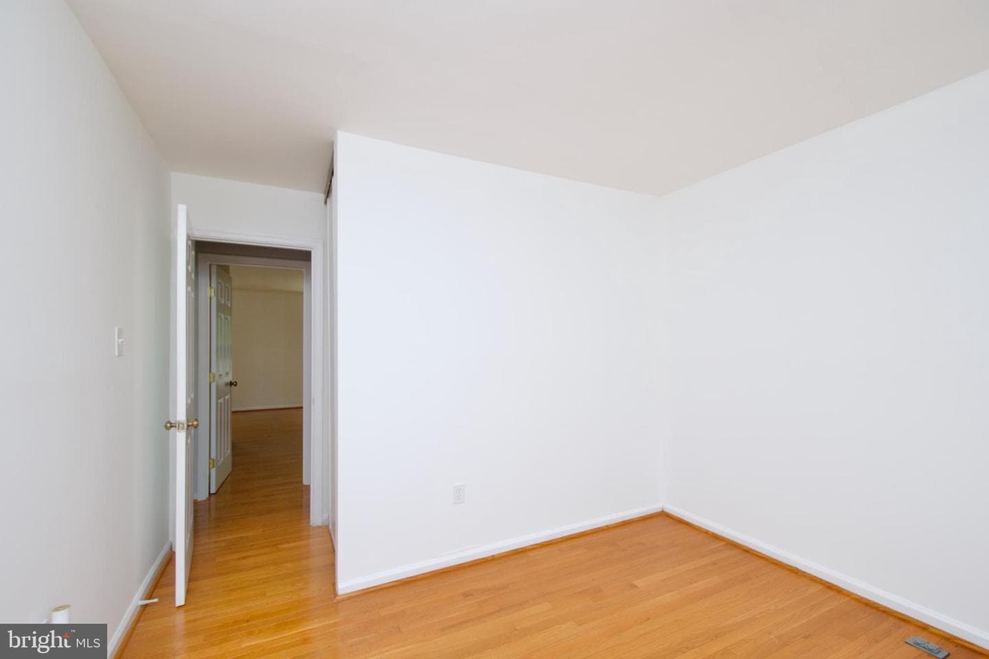 10303 Broom Lane photo 33