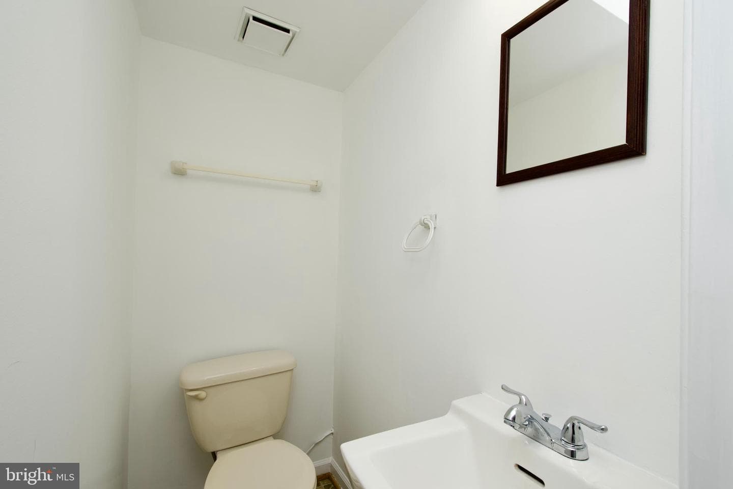 10303 Broom Lane photo 40
