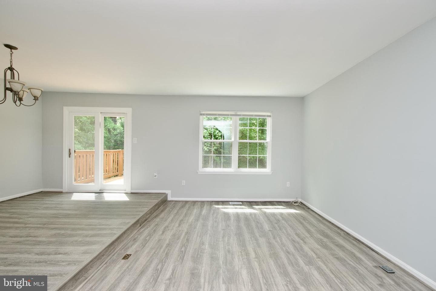10303 Broom Lane photo 8