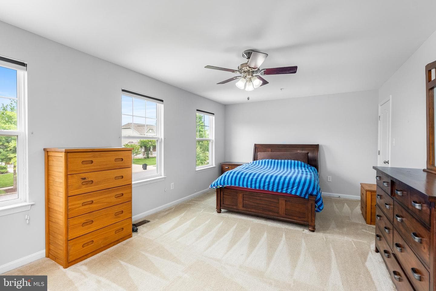 13704 Loganville Street photo 17