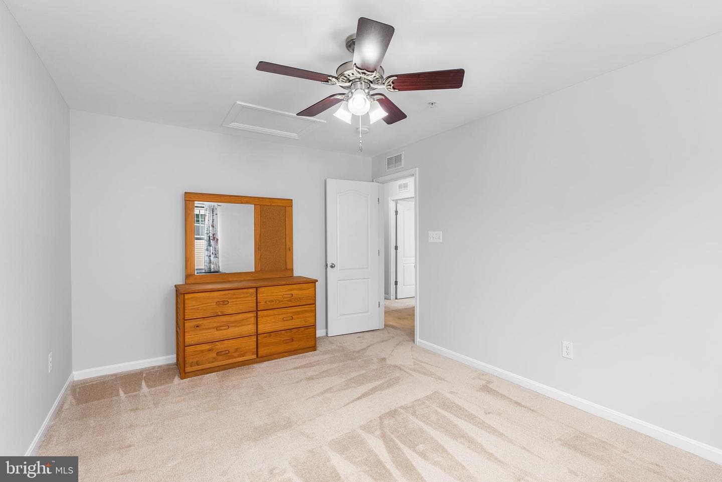 13704 Loganville Street photo 18