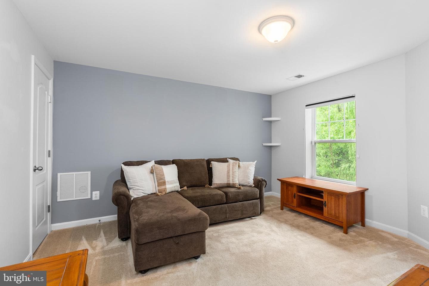 13704 Loganville Street photo 22