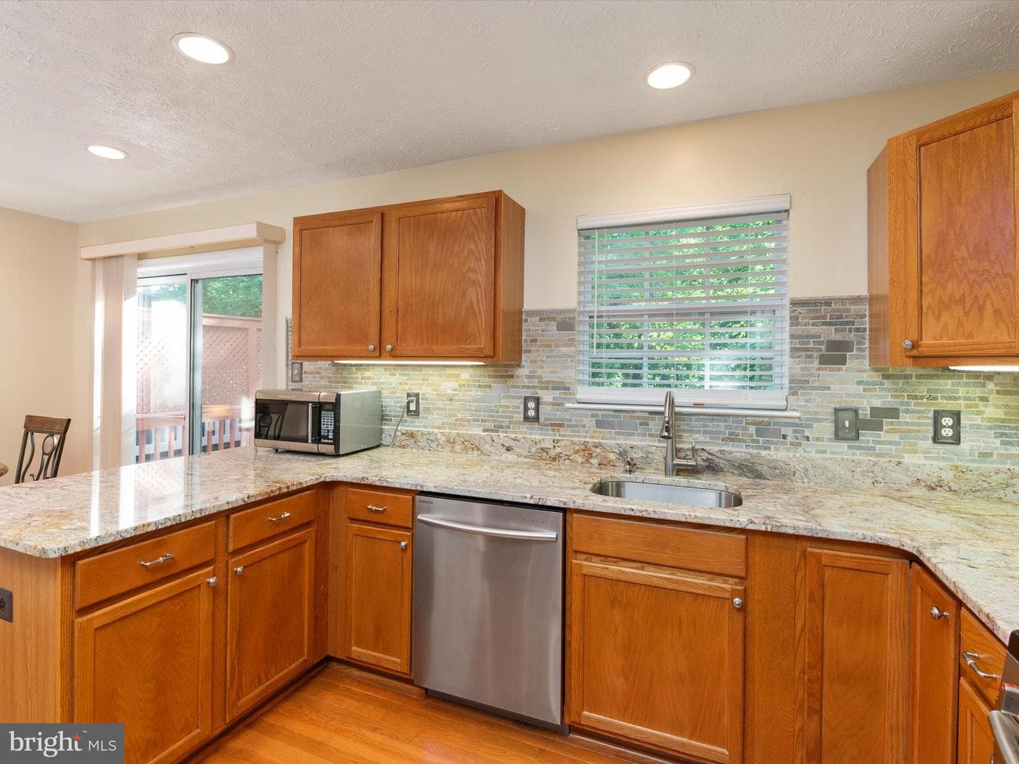 112 Perth Amboy Court photo 15