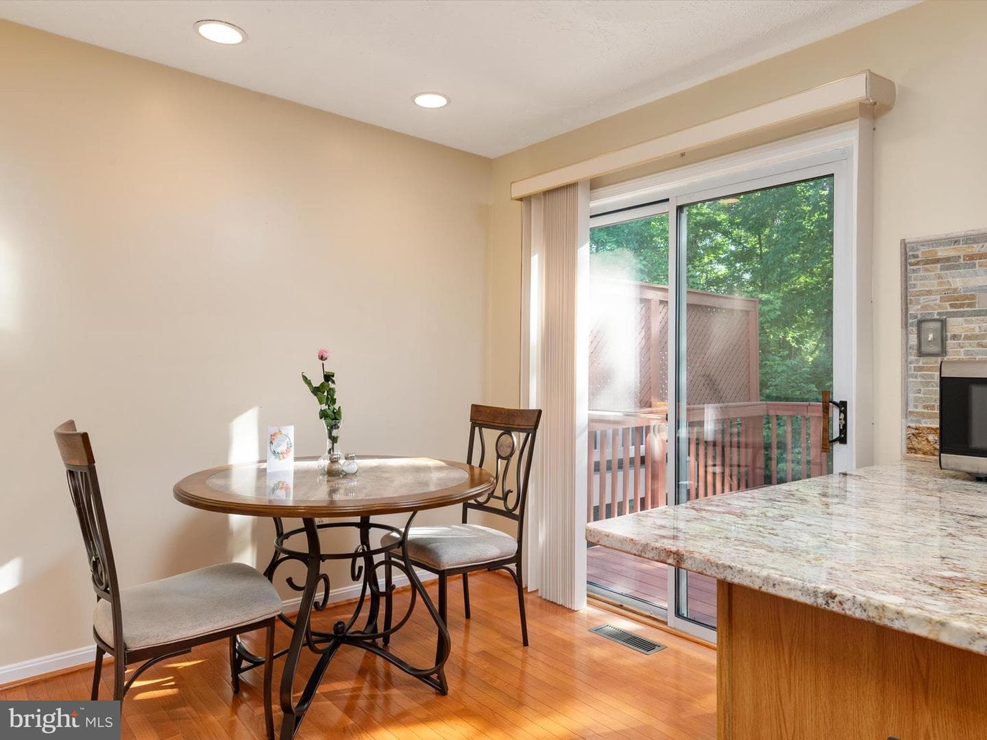 112 Perth Amboy Court photo 16