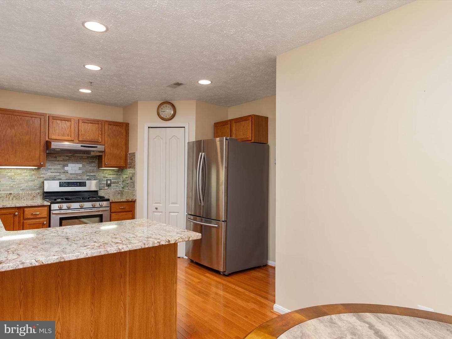 112 Perth Amboy Court photo 17