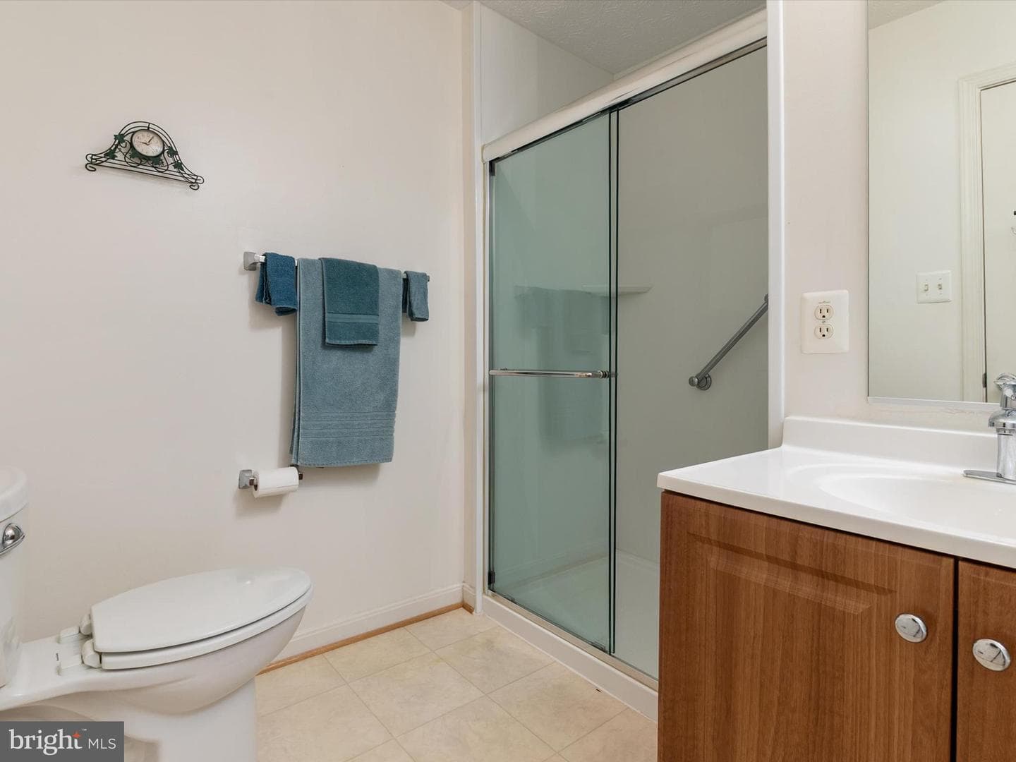 112 Perth Amboy Court photo 25