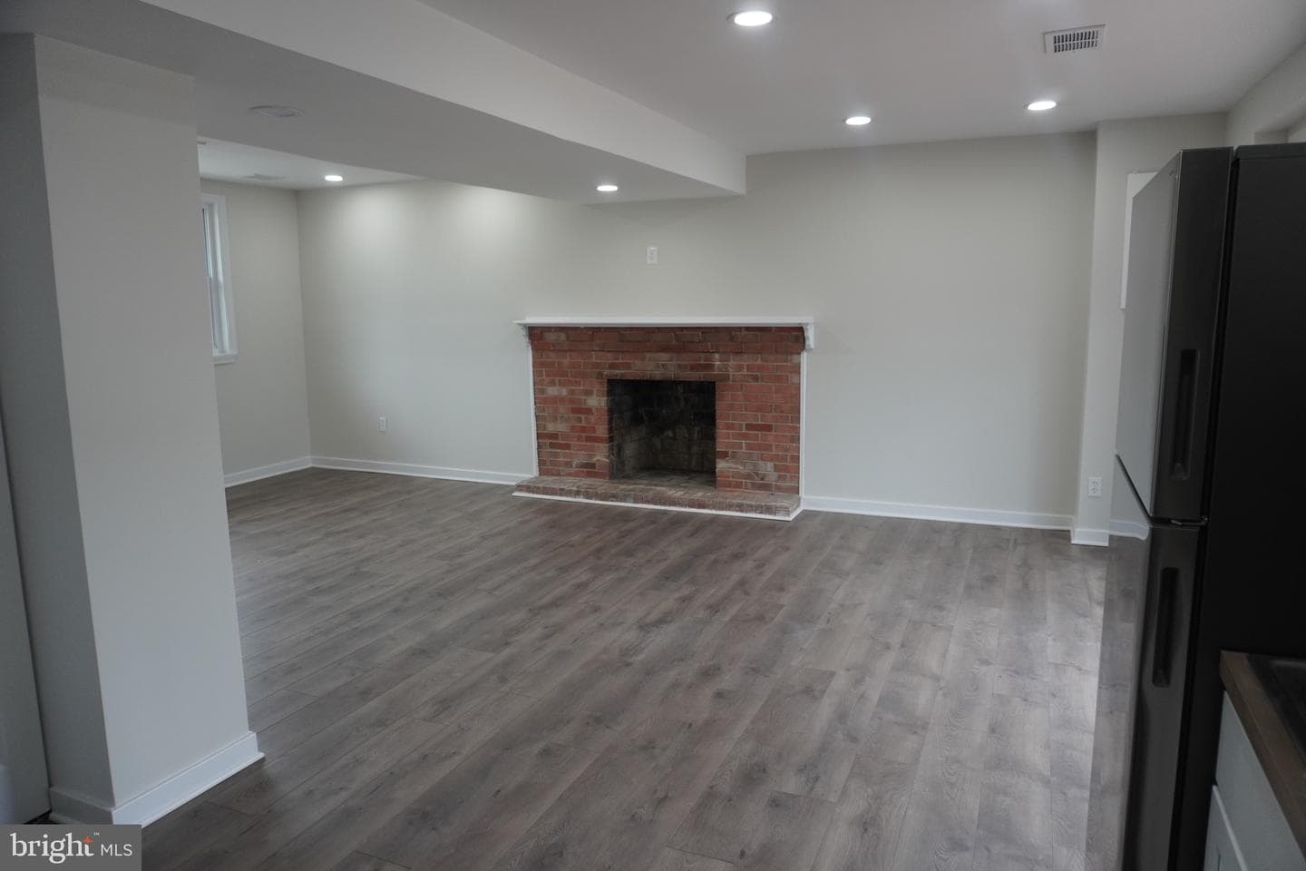 10122 Griff Drive photo 32
