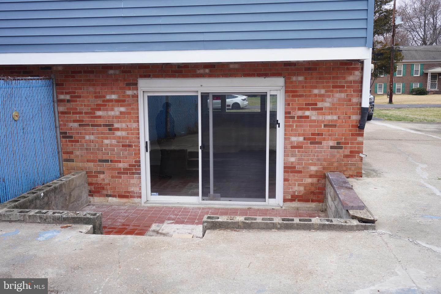 10122 Griff Drive photo 5