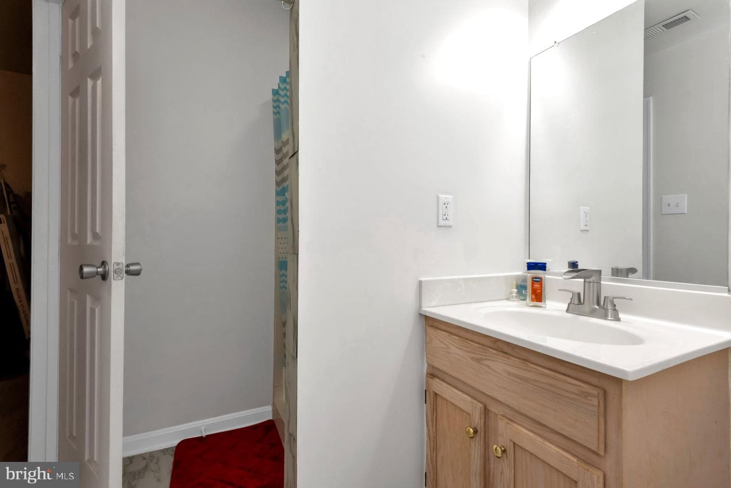 6029 Surrey Square Lane photo 11