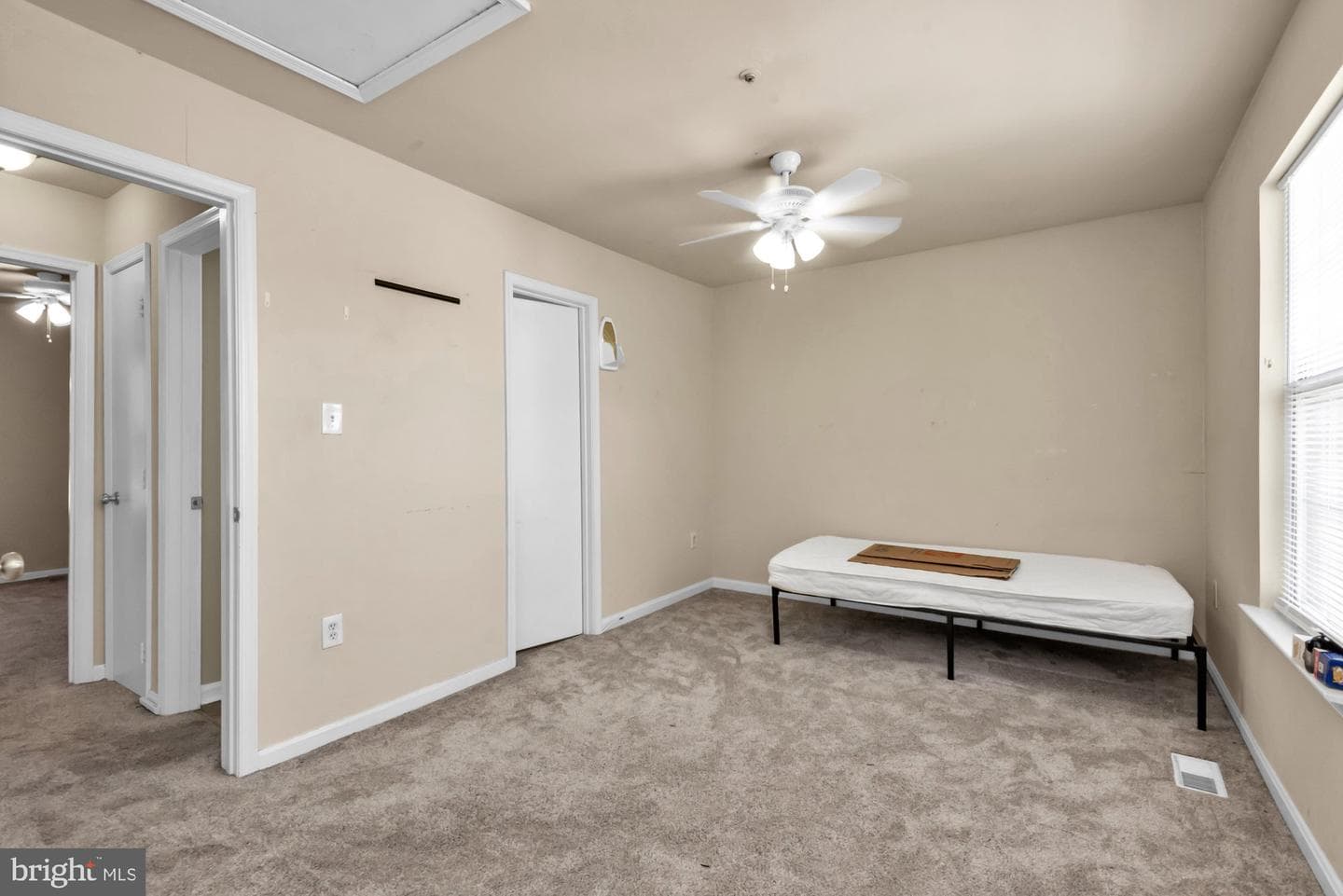 6029 Surrey Square Lane photo 15