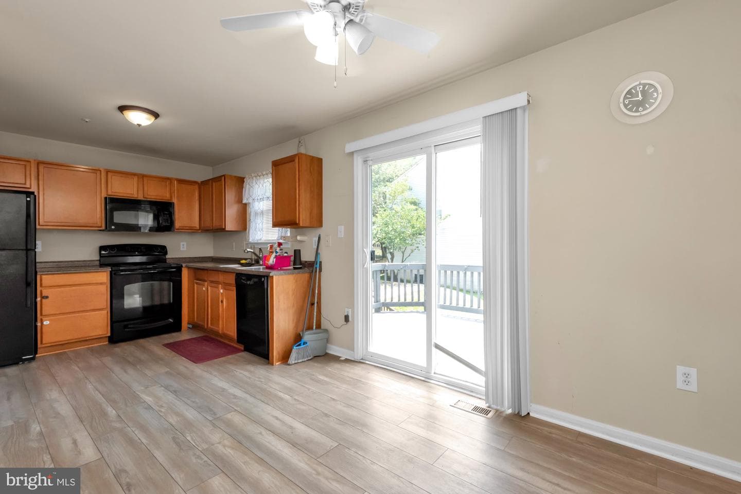 6029 Surrey Square Lane photo 7