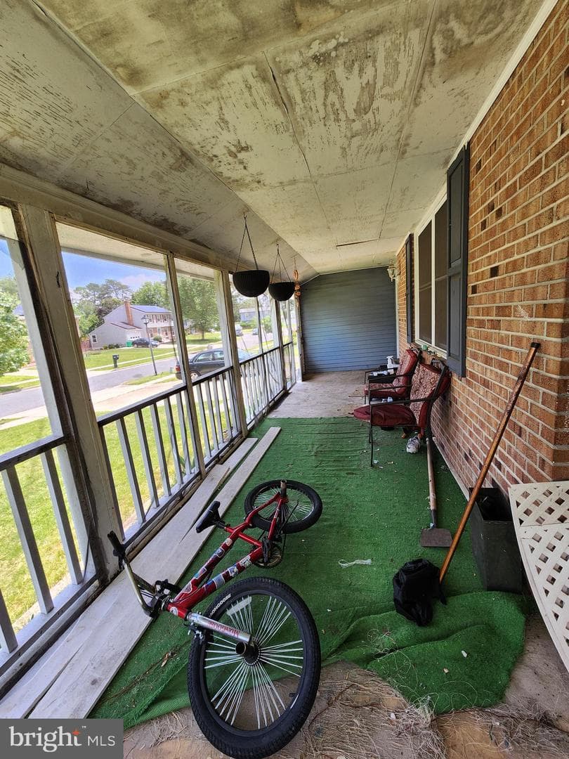 8805 Bolero Court photo 2