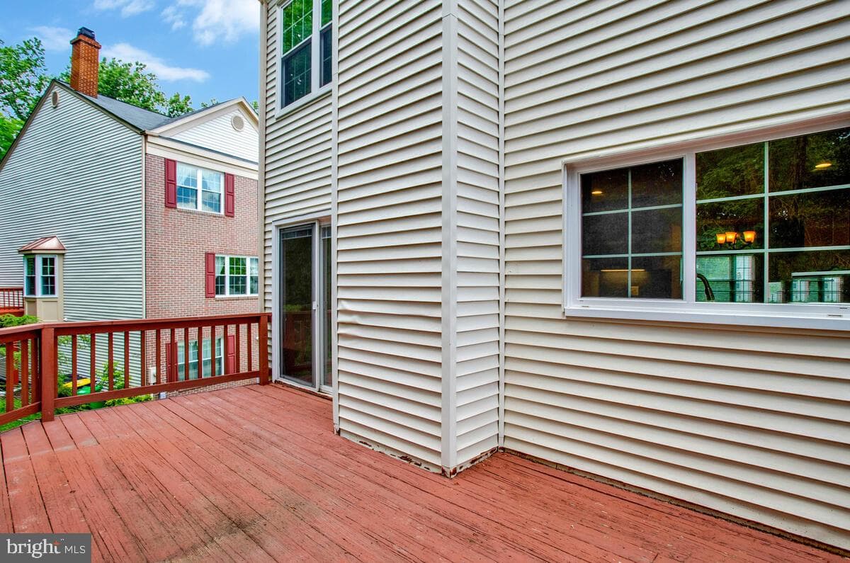 9213 Fairlane Place photo 29